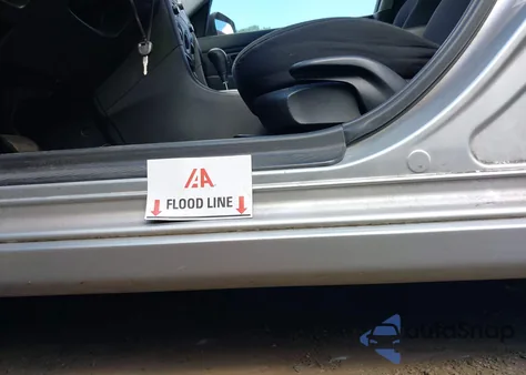 2005 Mazda Mazda3 S from USA, damaged, VIN JM1BK143751287321